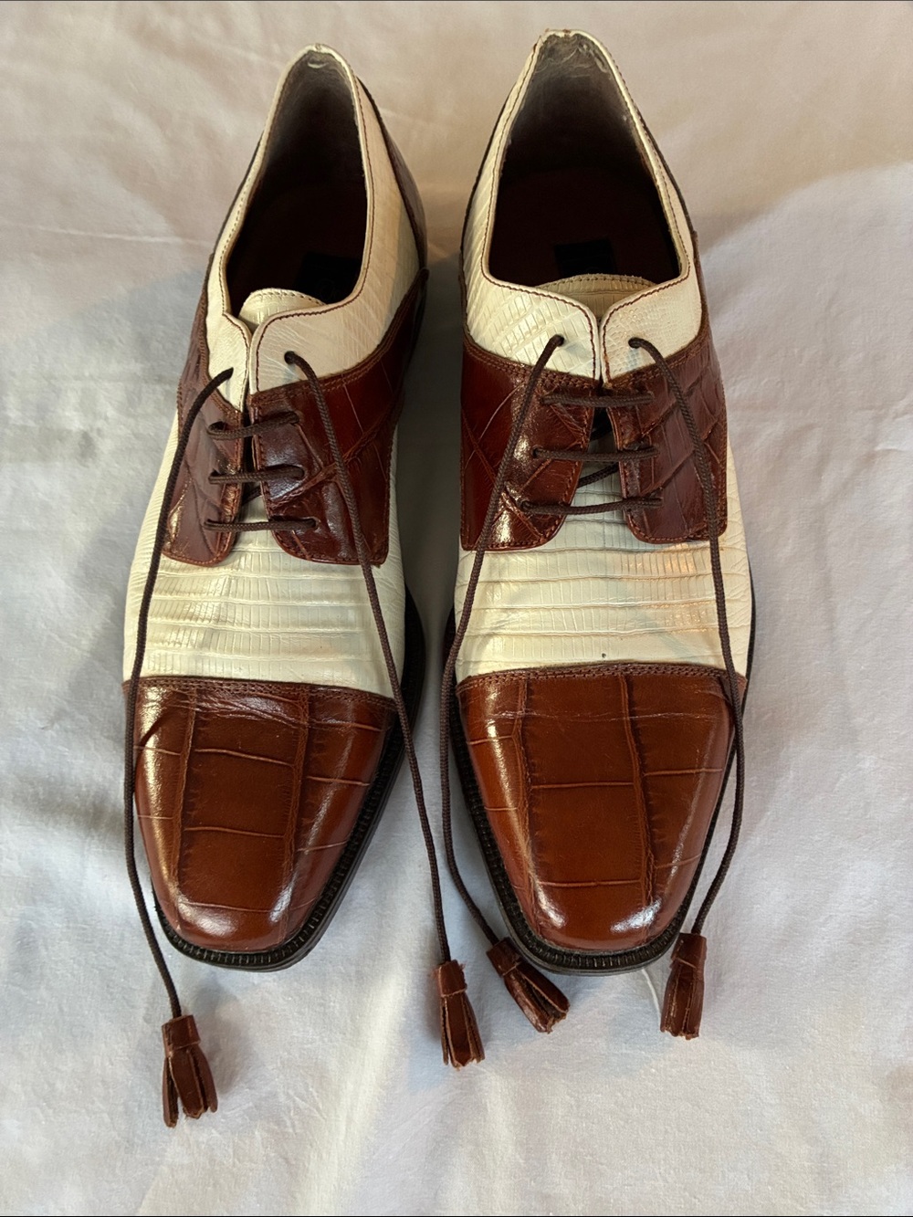 Fratelli Men's Two-Tone Brown and White Dress Oxfords